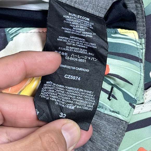 Hurley Shorts Mens‎ 32 Black Phantom Boardshorts Hawaiian Floral Tropical CZ5974 - Picture 3 of 9